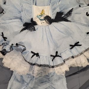 The Carriage House Alice dress